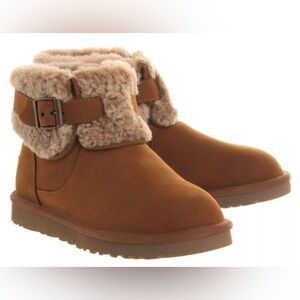 UGG Jocelin Short Boot Size 7